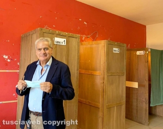 Referendum 2020 - Il sindaco Giovanni Arena al seggio