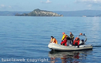 Lago di Bolsena - Le ricerche del disperso - I vigili del fuoco