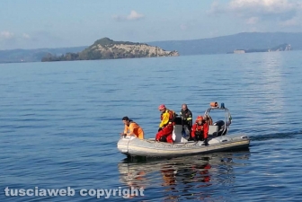 Lago di Bolsena - Le ricerche del disperso - I vigili del fuoco