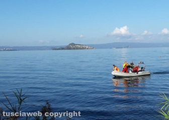 Lago di Bolsena - Le ricerche del disperso - I vigili del fuoco