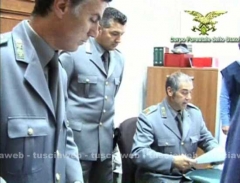 Rifiuti e appalti, 12 arrestati -  Le immagini dell\'operazione della Forestale