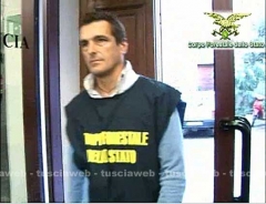 Rifiuti e appalti, 12 arrestati -  Le immagini dell\'operazione della Forestale