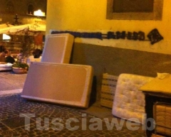I rifiuti in via Orologio vecchio