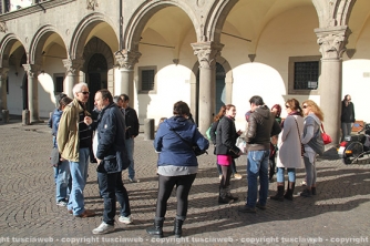 Rifiuti, manifestazione a piazza del comune