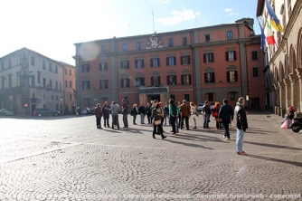 Rifiuti, manifestazione a piazza del comune