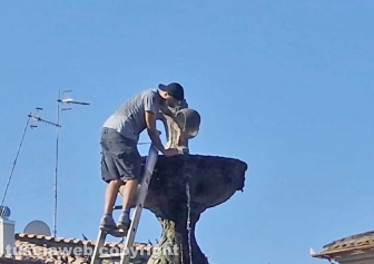 Viterbo - Ripulita la fontana del Vignola a piazza della Rocca