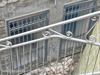 Viterbo - Ripuliti i bagni pubblici di piazza della Rocca