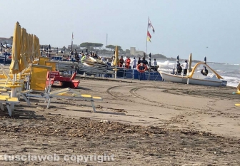 Ritrovato il corpo del ragazzo disperso in mare