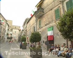 Bandiere a lutto per Roberto