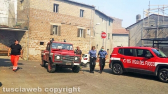 Viterbo - Vastissimo incendio a Sant'Angelo di Roccalvecce, paese evacuato