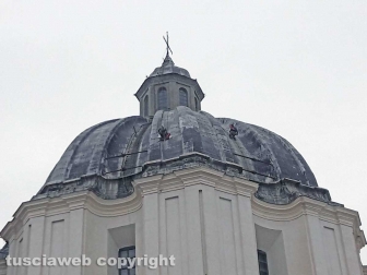 Rocciatori sulla cupola di Santa Margherita