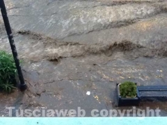 Piazza della Nave trasformata in un torrente