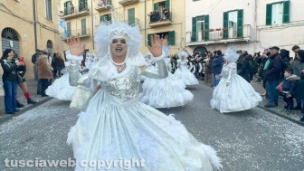 Carnevale - Ronciglione - La sfilata di carri e gruppi