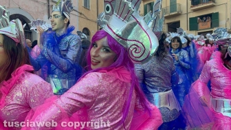 Carnevale - Ronciglione - La sfilata di carri e gruppi