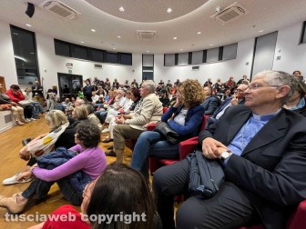 Sabina Guzzanti ai Pirati della bellezza