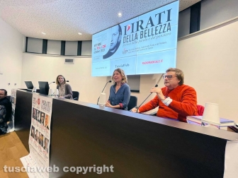 Sabina Guzzanti ai Pirati della bellezza
