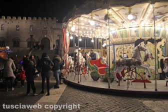 S'accende il Natale nel centro storico
