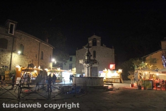 S'accende il Natale nel centro storico