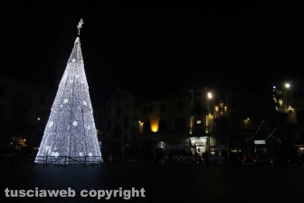 S'accende il Natale nel centro storico