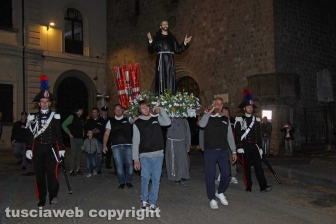 Viterbo - San Francesco, la processione per le vie del centro storico