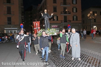 Viterbo - San Francesco, la processione per le vie del centro storico