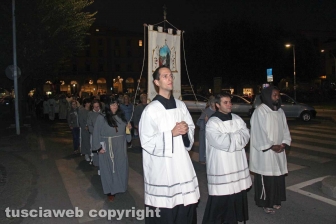 Viterbo - San Francesco, la processione per le vie del centro storico