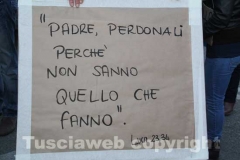 I cartelli di protesta dei lavoratori