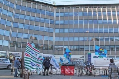 Il sit-in alla Cittadella della salute