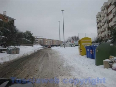 Santa Barbara sotto una montagna di neve