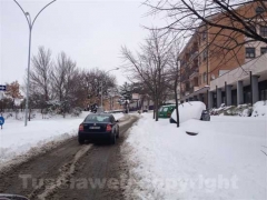 Santa Barbara sotto una montagna di neve