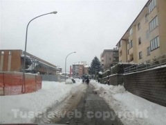 Santa Barbara sotto una montagna di neve