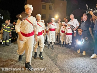 Santa Barbara - La minimacchina Miracolo di fede - I facchini