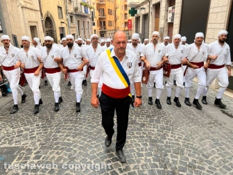 Santa Rosa 2024 - Dies Natalis - Il giro delle sette chiese dei facchini - Il capofacchino Luigi Aspromonte