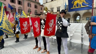 Viterbo - Santa Rosa - La consegna della Mazza del Maggiordomo