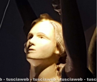 Gloria - Un angelo colorato