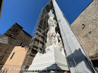 Viterbo - Santa Rosa, Terminato il montaggio di Gloria
