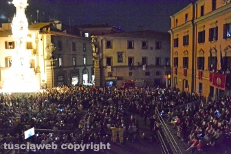 Viterbo - Gloria a piazza del Comune