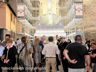 Viterbo - La macchina di Santa Rosa illumina la città - Prova luci di Gloria