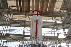 La statua della Santa in cima alla Macchina