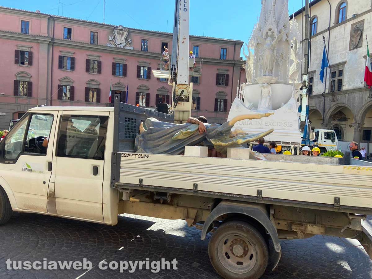Santa Rosa a piazza del Comune