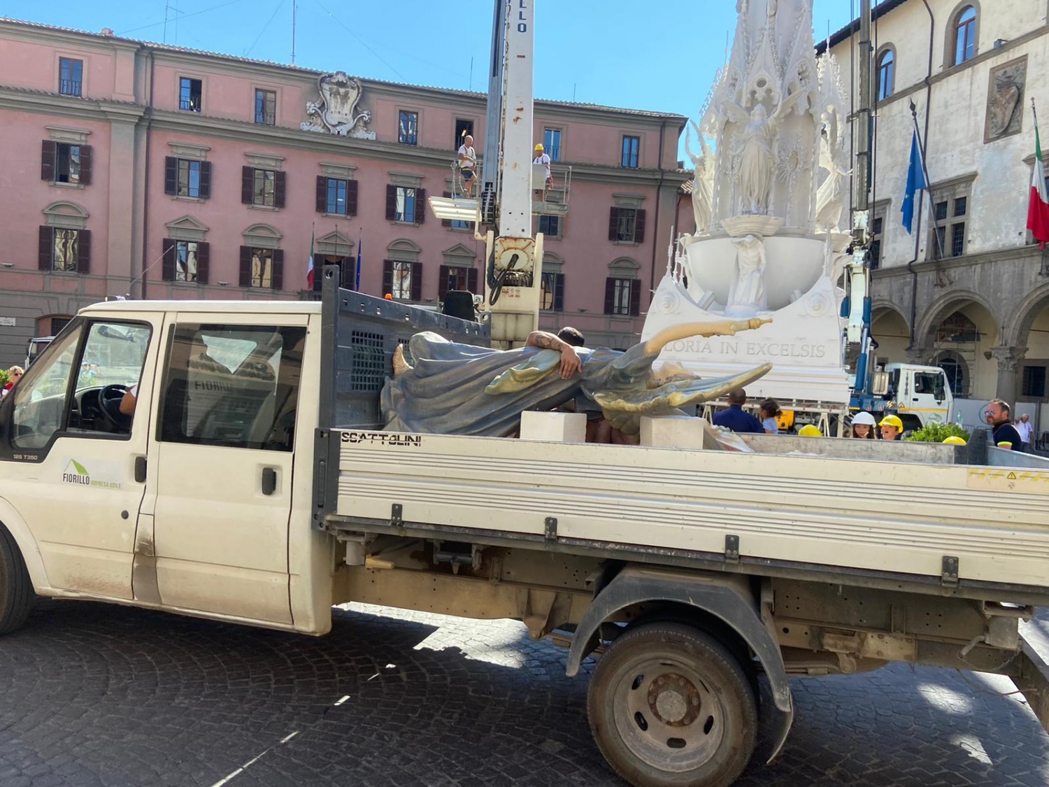 Santa Rosa a piazza del Comune