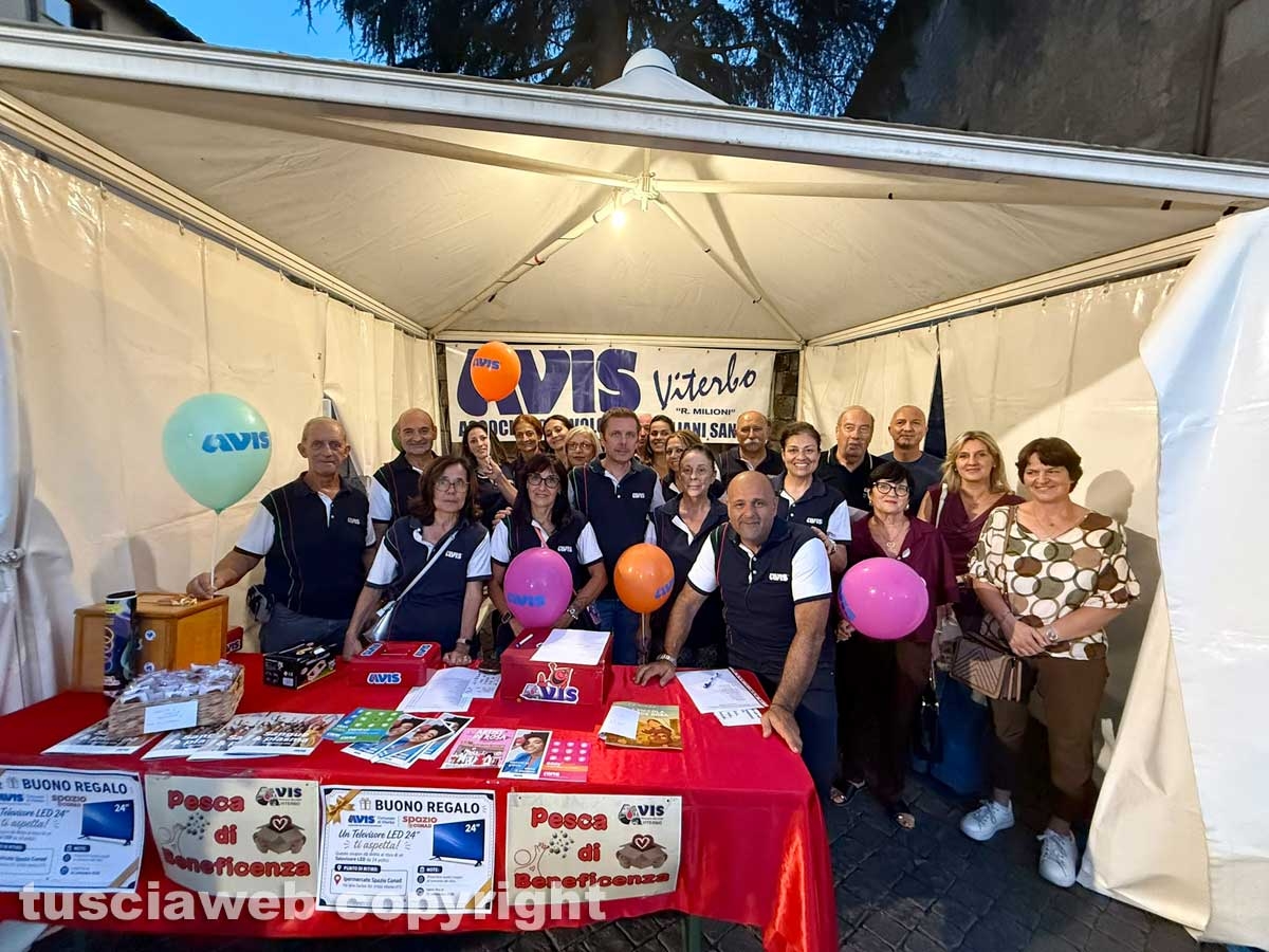 Viterbo - Santa Rosa - La cena dei facchini a piazza San Lorenzo
