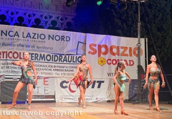 Viterbo - Santa Rosa - La cena dei facchini a piazza San Lorenzo