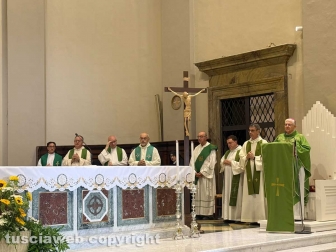 Santa Rosa - La messa in occasione della inaugurazione della chiesa restaurata