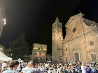 Santa Rosa - Le cene dei facchini a piazza San Lorenzo