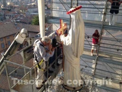 La statua in cima a Fiore del Cielo