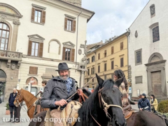 Viterbo - Piazza del Comune - Sant’Antonio abate - La benedizione degli animali