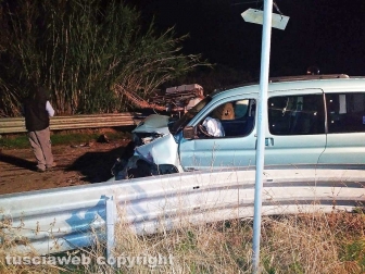 San Lorenzo Nuovo - Schianto auto-trattore sulla Cassia