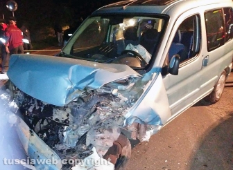San Lorenzo Nuovo - Schianto auto-trattore sulla Cassia