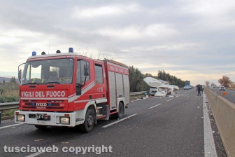 Viterbo - Schianto camper-camion, morto bimbo